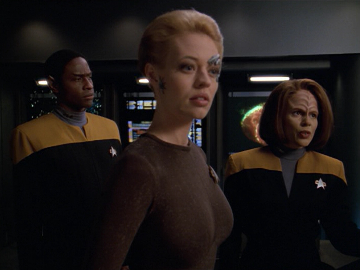 extant_StarTrek_VOY_5x02-Drone_01311.jpg