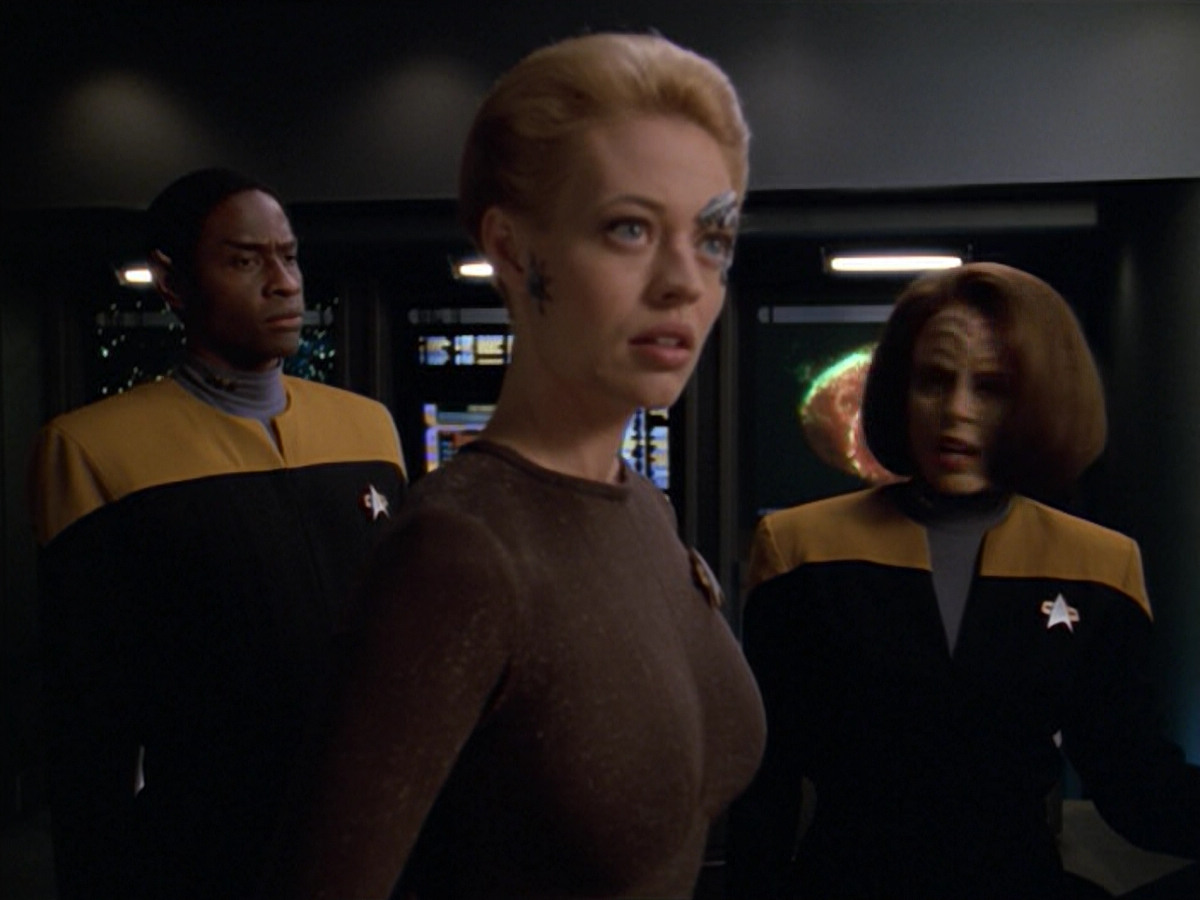 extant_StarTrek_VOY_5x02-Drone_01313.jpg