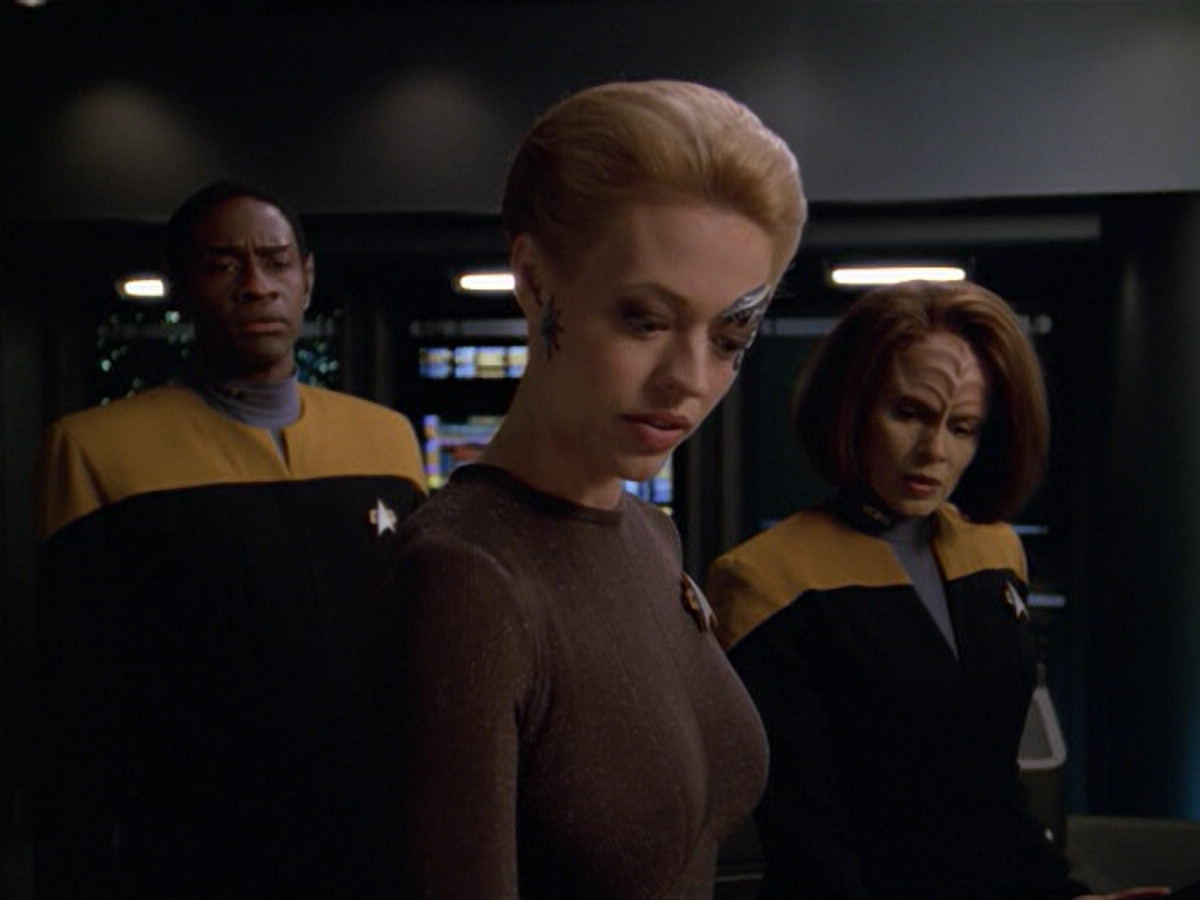 extant_StarTrek_VOY_5x02-Drone_01336.jpg