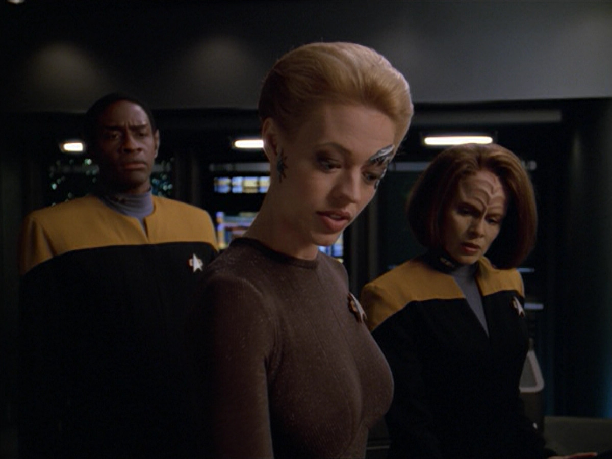 extant_StarTrek_VOY_5x02-Drone_01337.jpg
