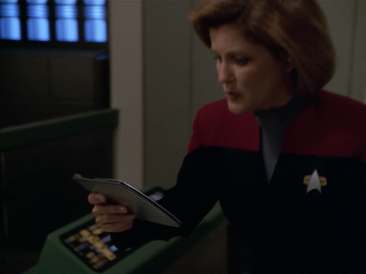 extant_StarTrek_VOY_5x02-Drone_01370.jpg