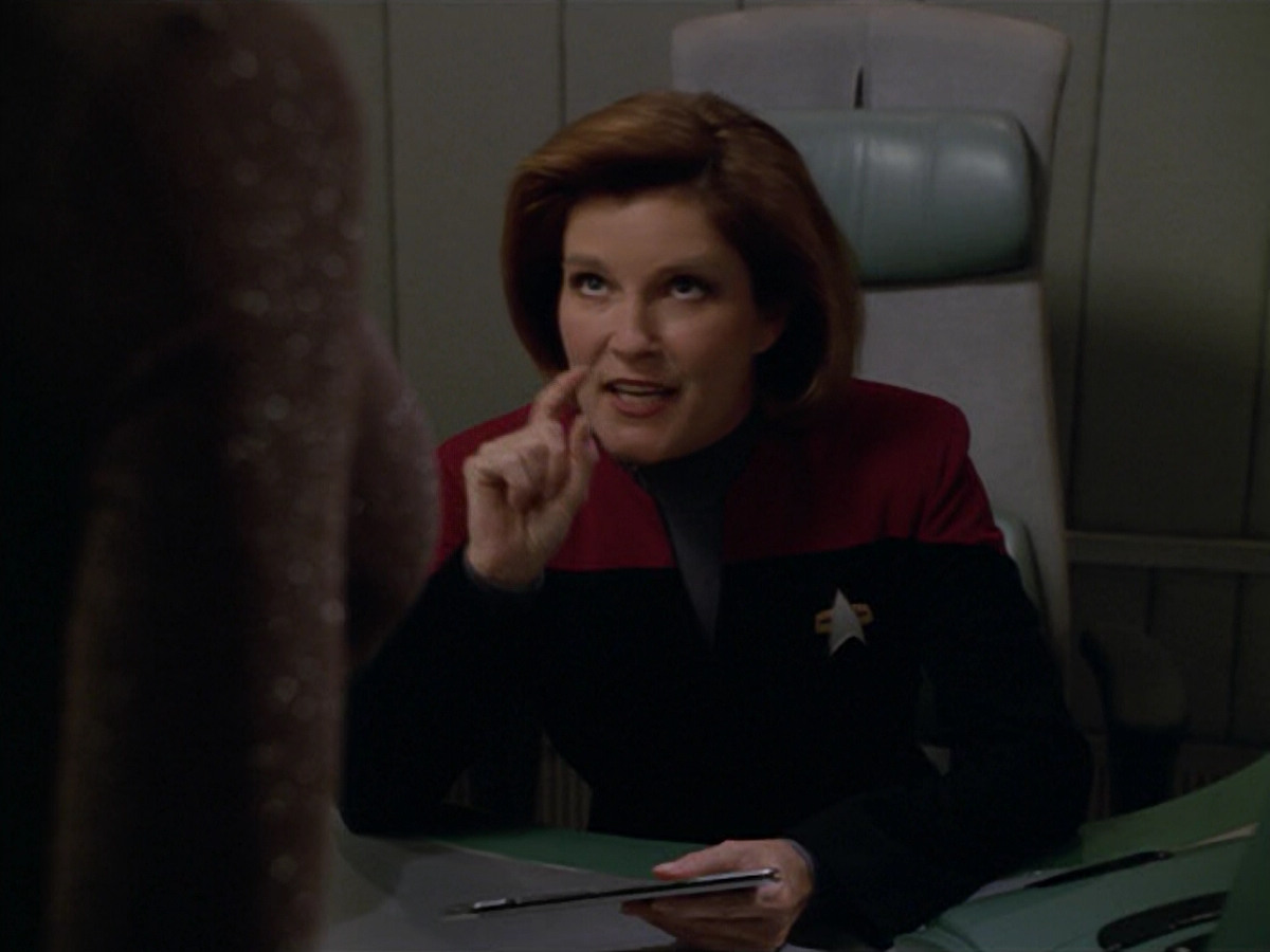 extant_StarTrek_VOY_5x02-Drone_01405.jpg