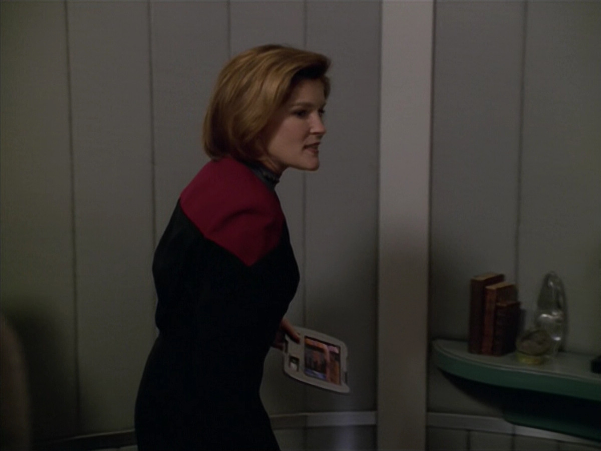 extant_StarTrek_VOY_5x02-Drone_01425.jpg