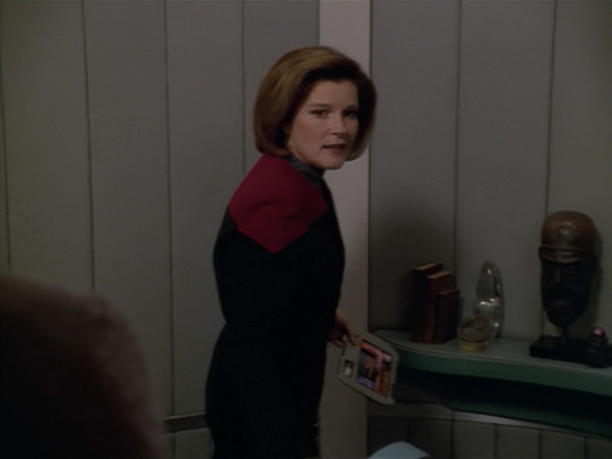extant_StarTrek_VOY_5x02-Drone_01426.jpg