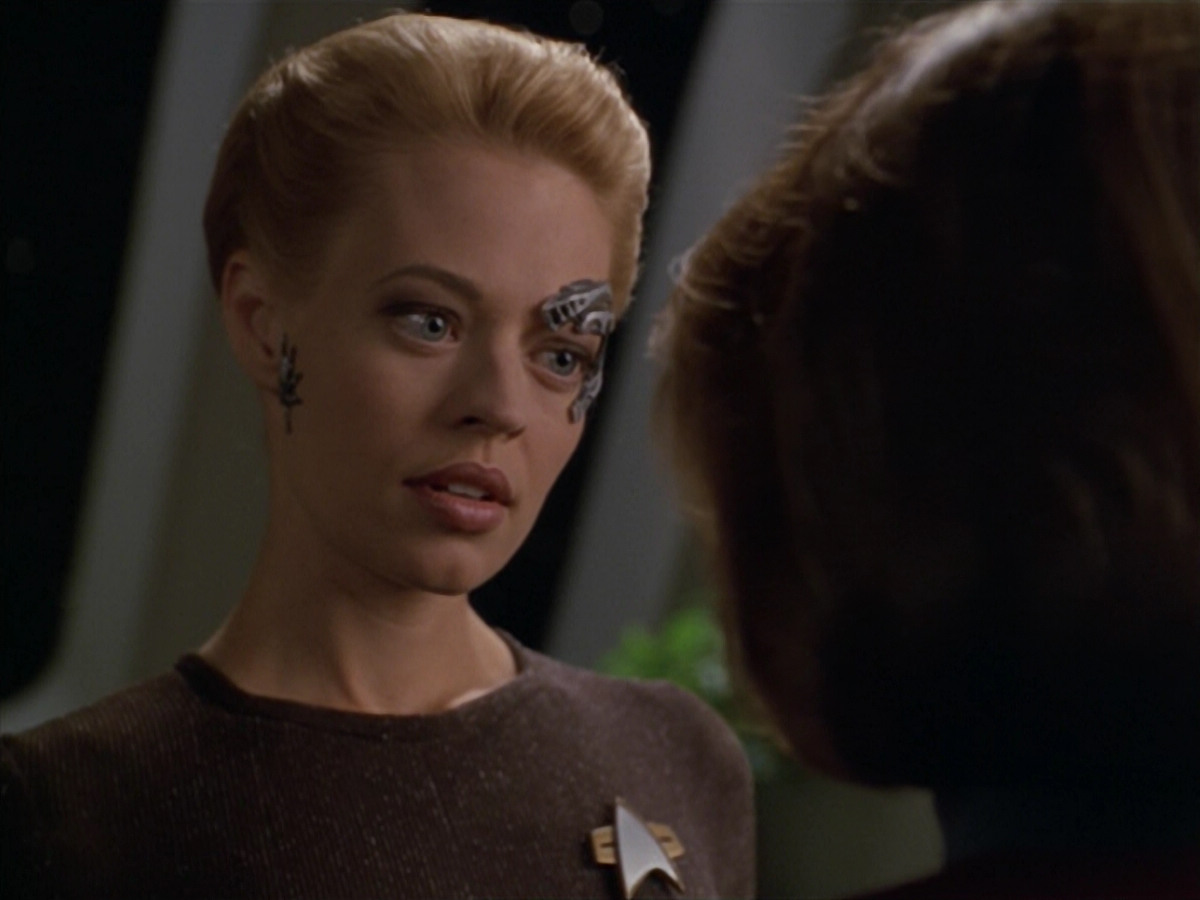 extant_StarTrek_VOY_5x02-Drone_01478.jpg