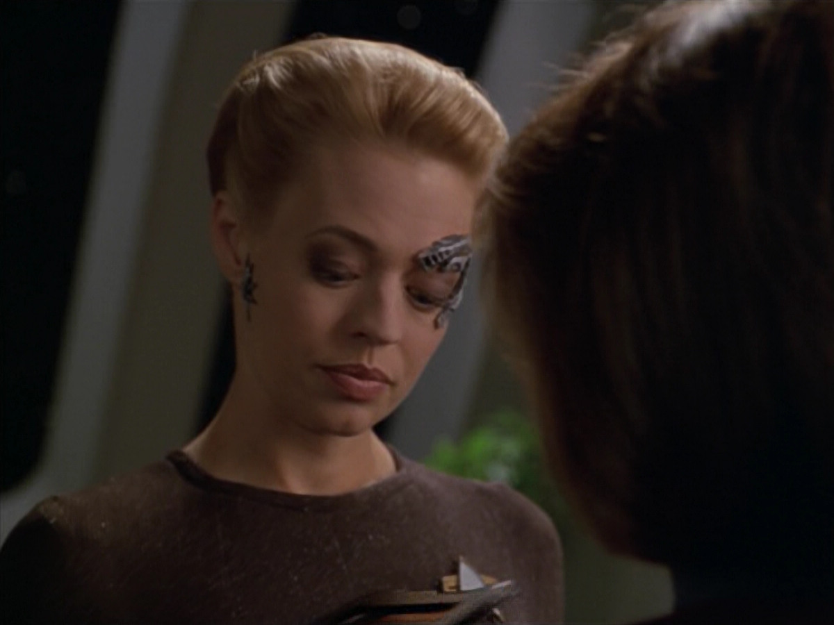 extant_StarTrek_VOY_5x02-Drone_01512.jpg