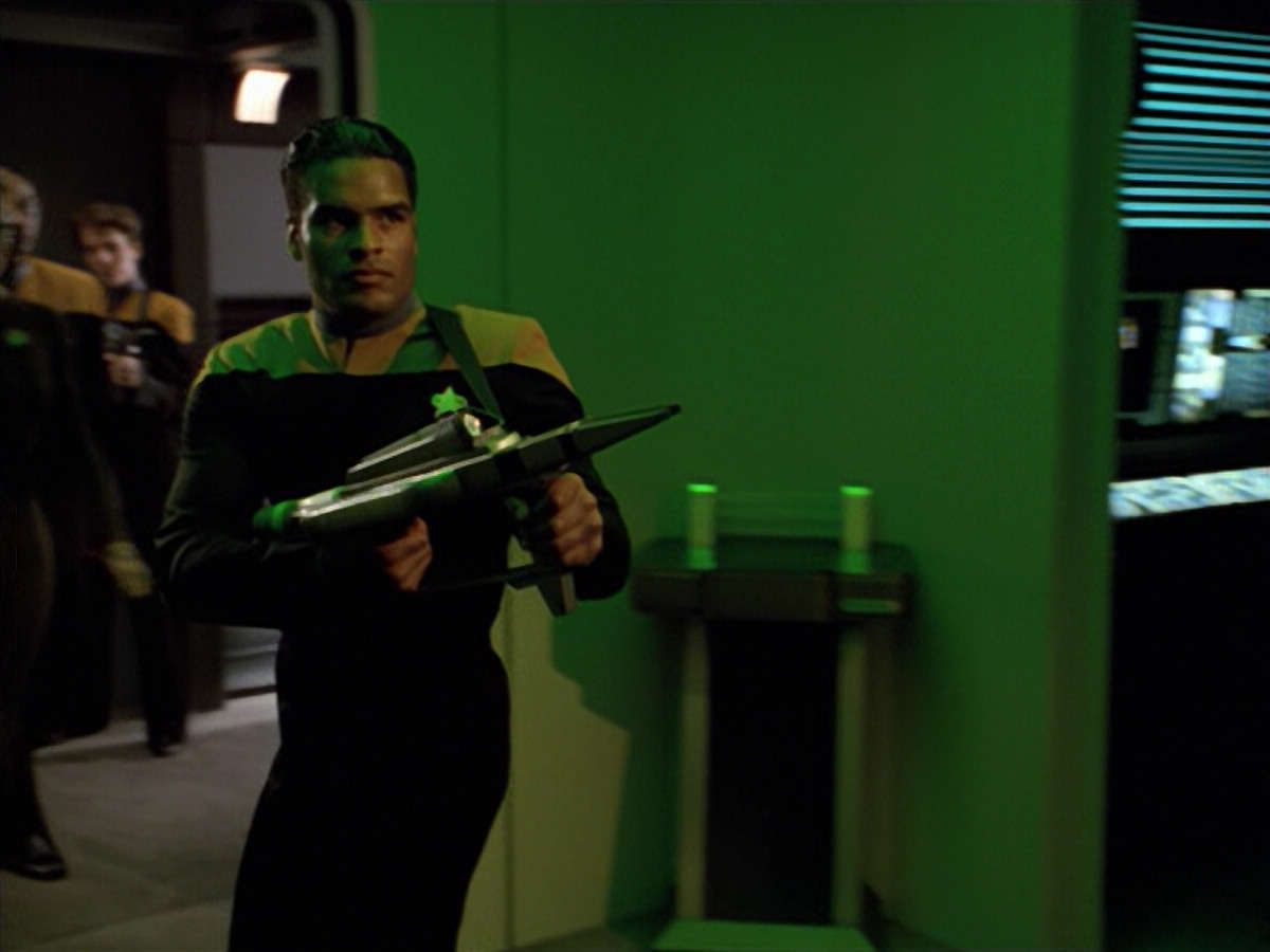 extant_StarTrek_VOY_5x02-Drone_01522.jpg