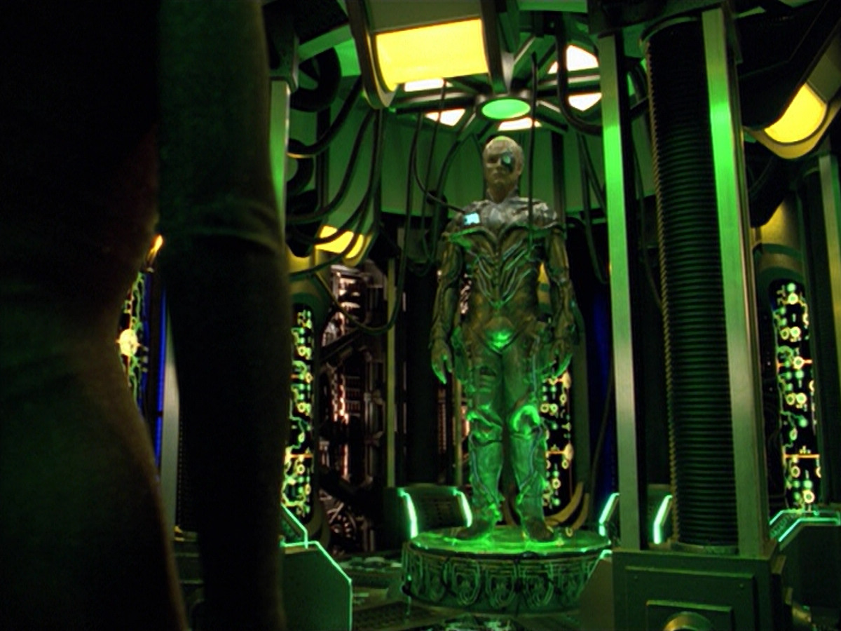 extant_StarTrek_VOY_5x02-Drone_01530.jpg