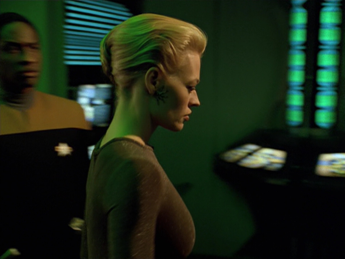 extant_StarTrek_VOY_5x02-Drone_01534.jpg