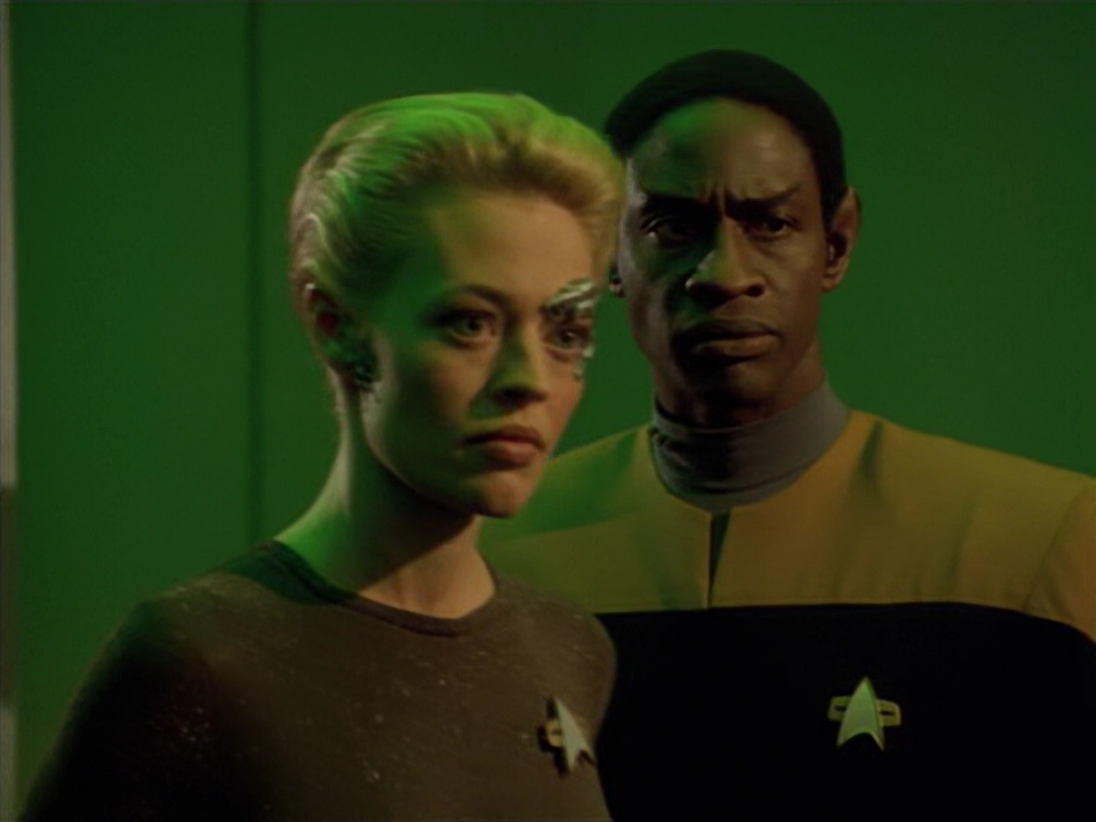 extant_StarTrek_VOY_5x02-Drone_01651.jpg