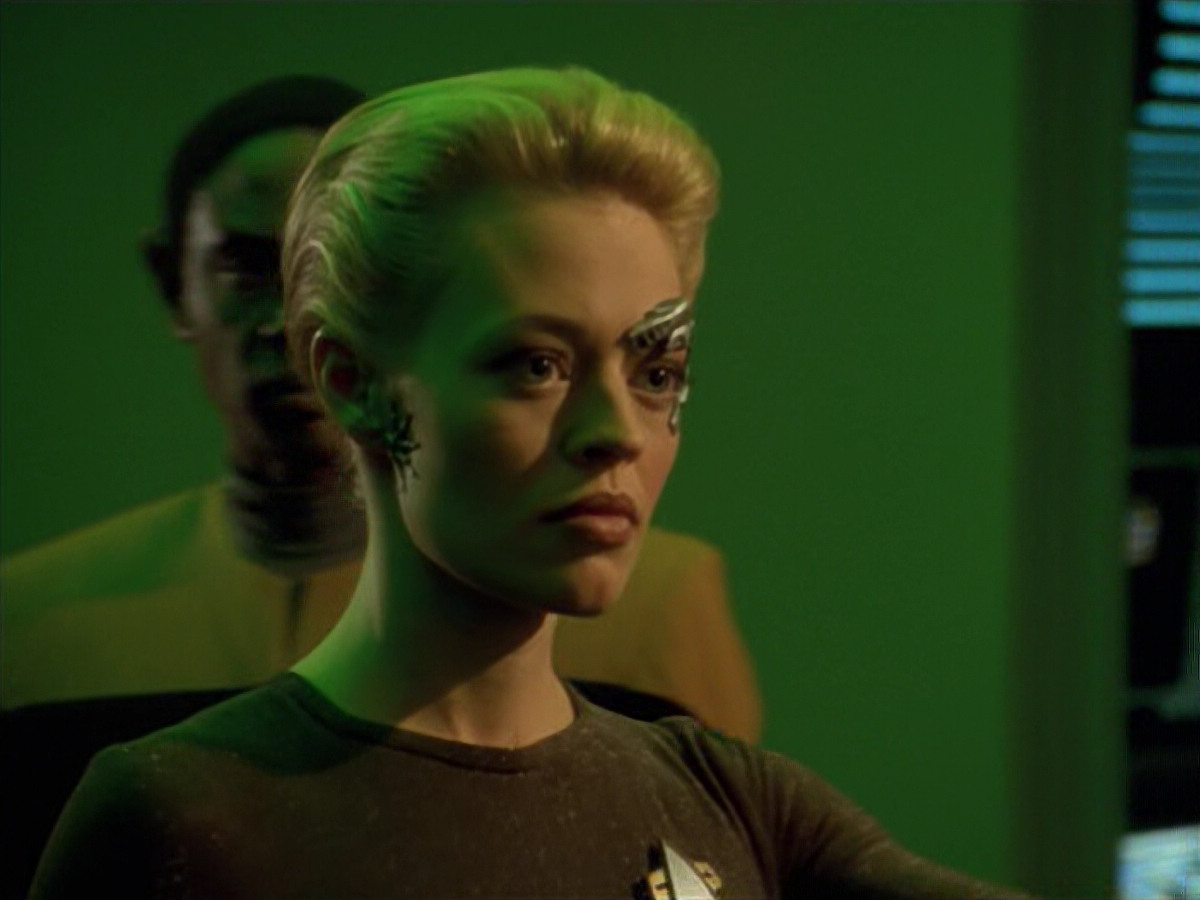 extant_StarTrek_VOY_5x02-Drone_01652.jpg