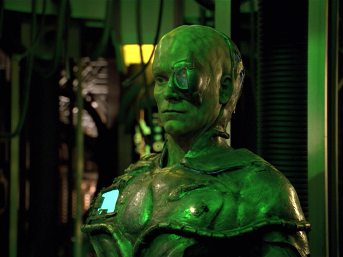 extant_StarTrek_VOY_5x02-Drone_01659.jpg