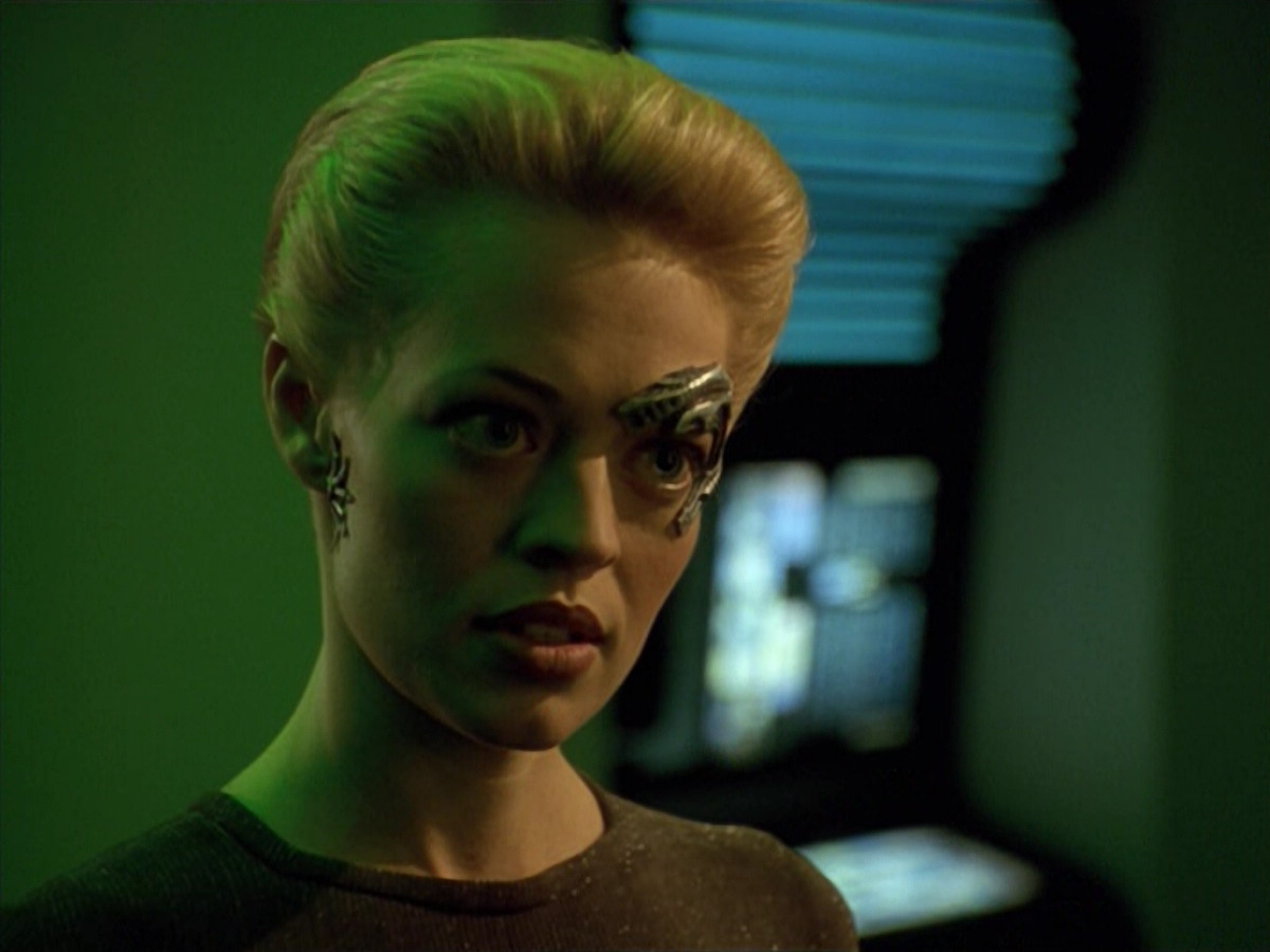 extant_StarTrek_VOY_5x02-Drone_01660.jpg