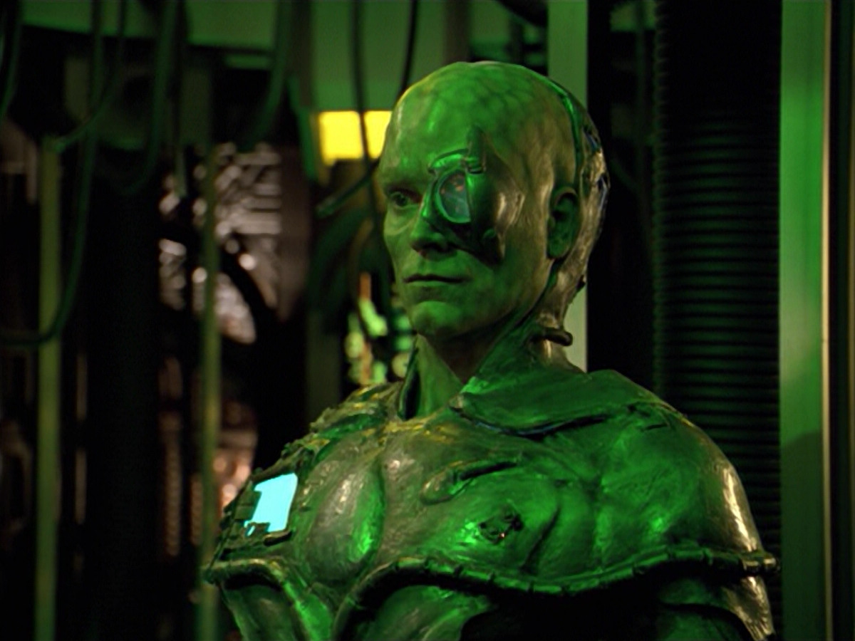 extant_StarTrek_VOY_5x02-Drone_01665.jpg