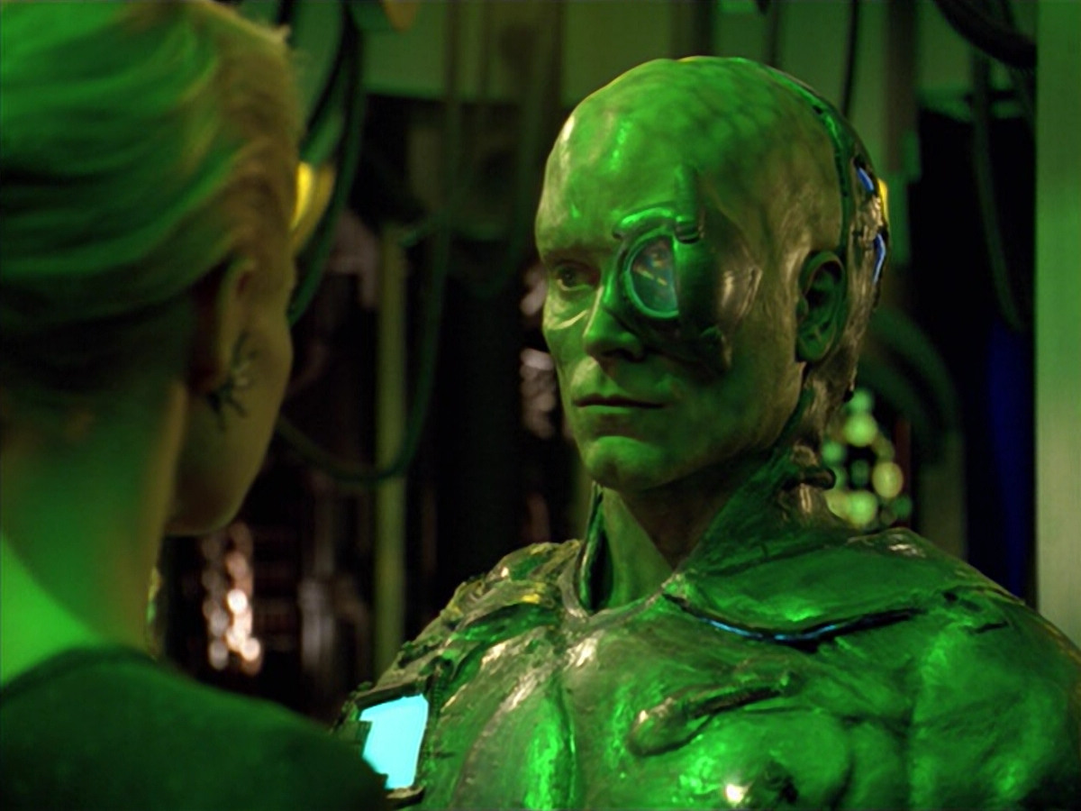 extant_StarTrek_VOY_5x02-Drone_01671.jpg