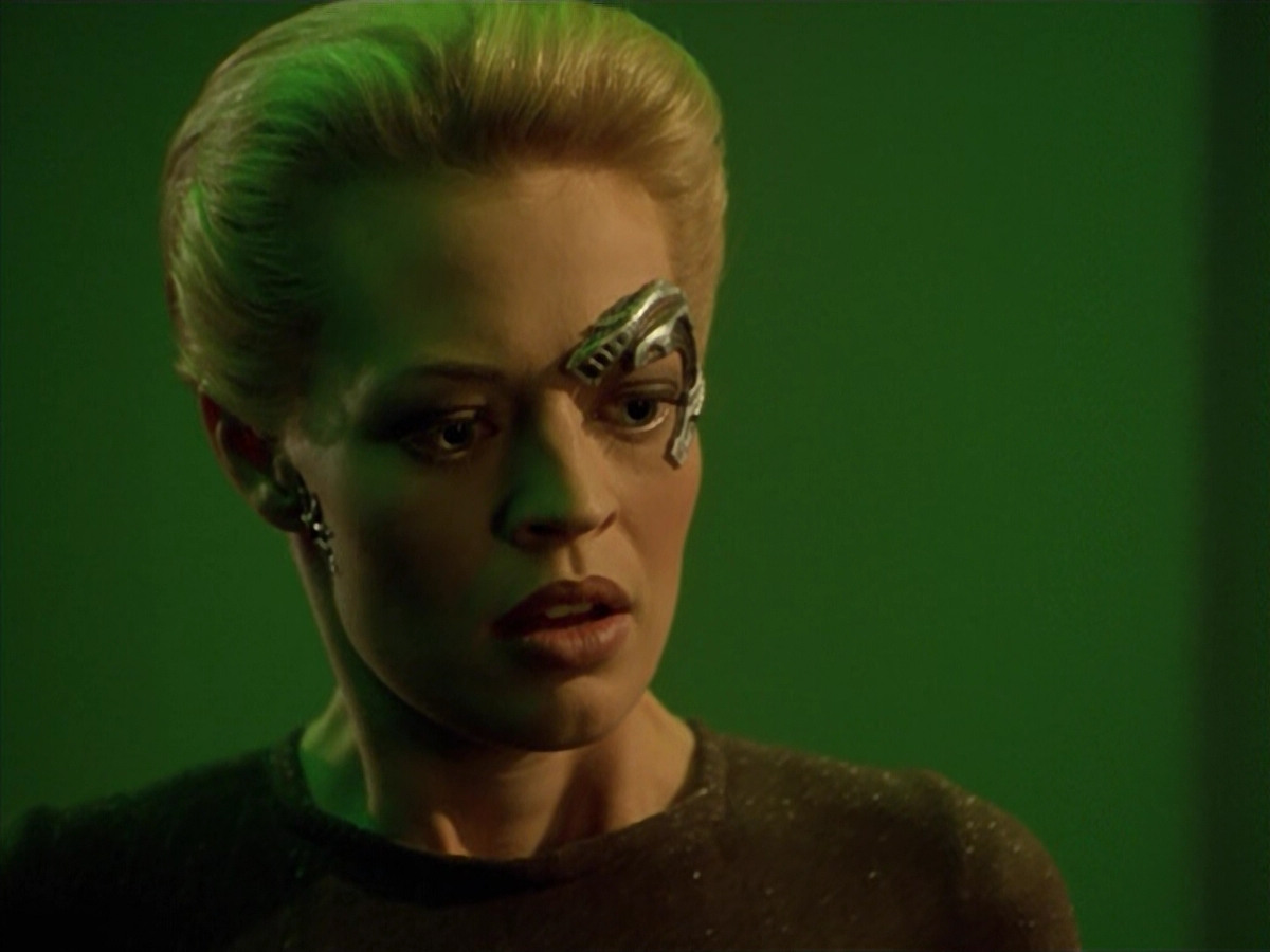 extant_StarTrek_VOY_5x02-Drone_01725.jpg