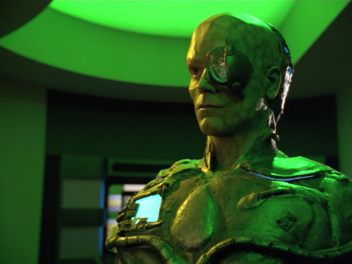extant_StarTrek_VOY_5x02-Drone_01754.jpg