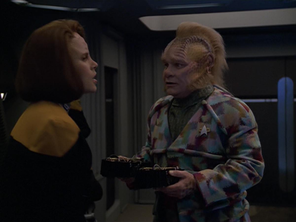 extant_StarTrek_VOY_5x02-Drone_01768.jpg