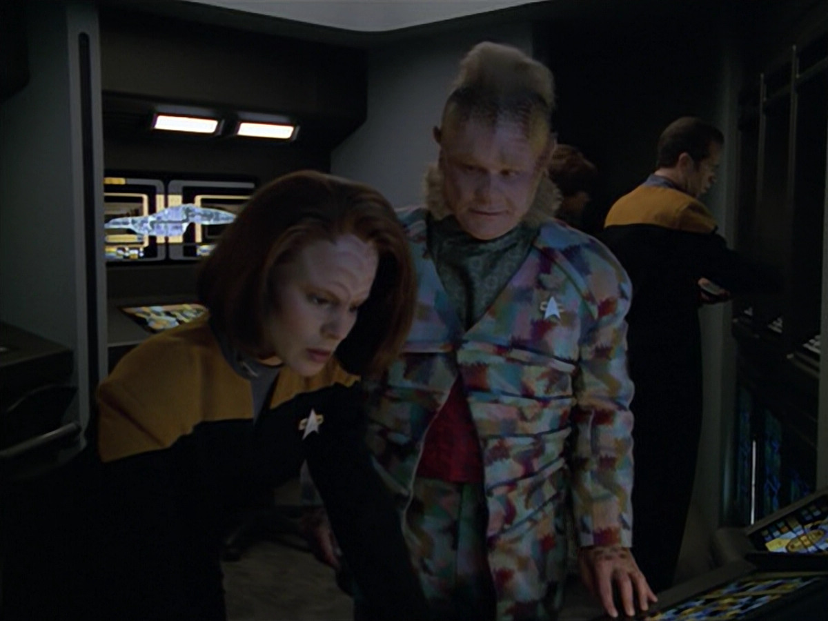 extant_StarTrek_VOY_5x02-Drone_01786.jpg