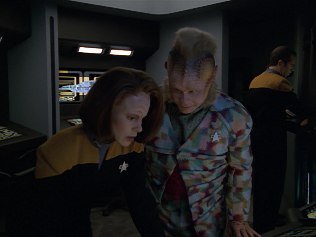 extant_StarTrek_VOY_5x02-Drone_01787.jpg