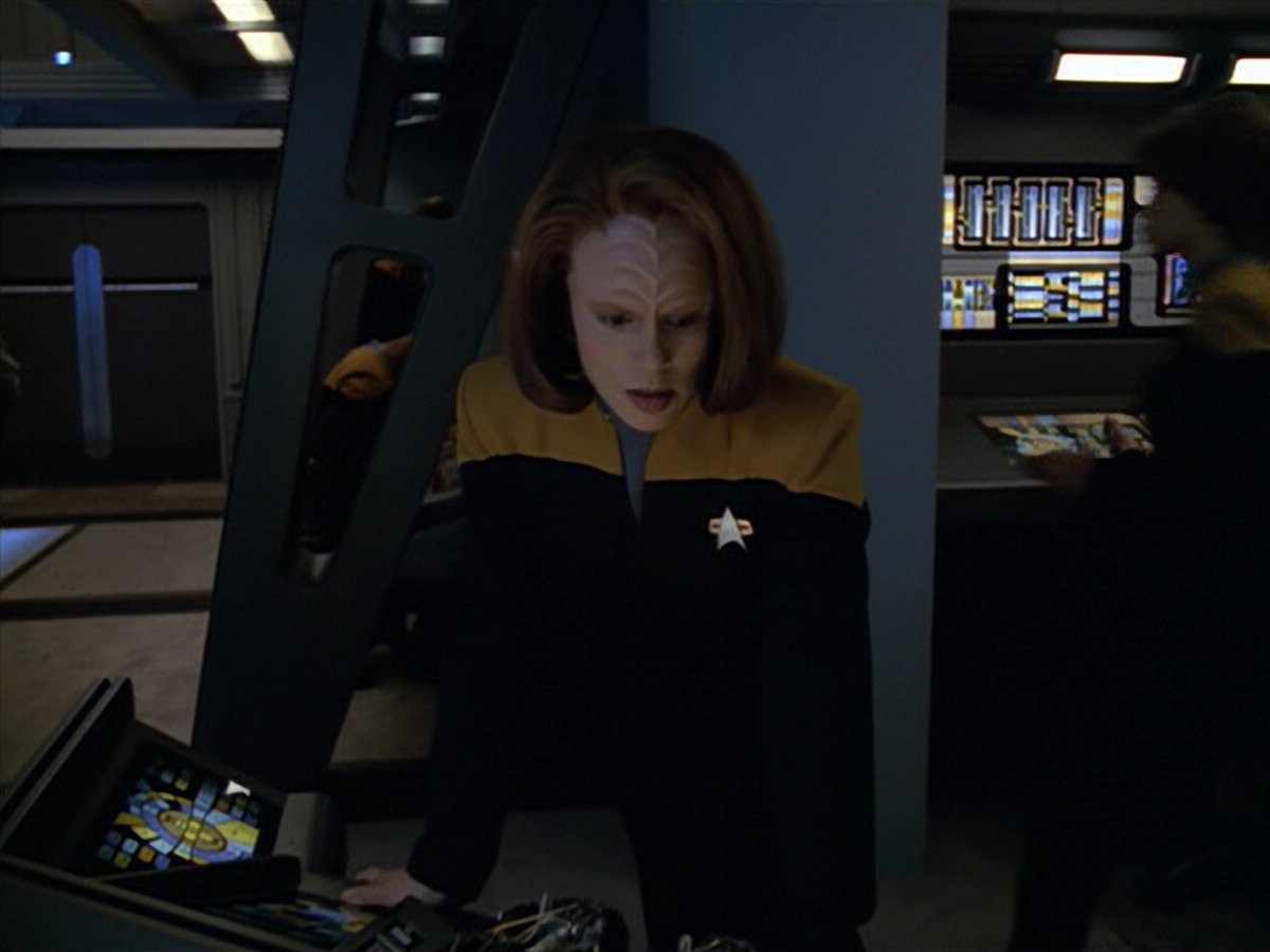 extant_StarTrek_VOY_5x02-Drone_01814.jpg