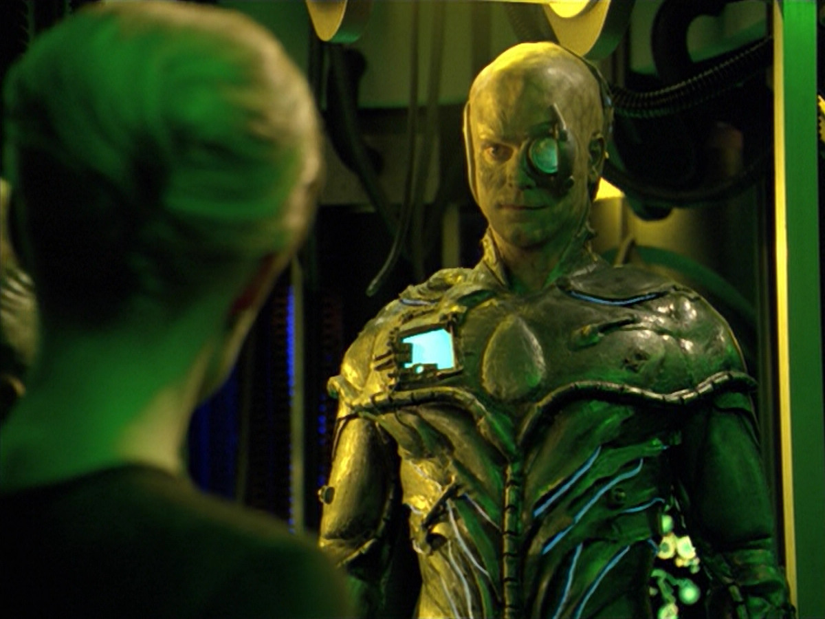 extant_StarTrek_VOY_5x02-Drone_01853.jpg