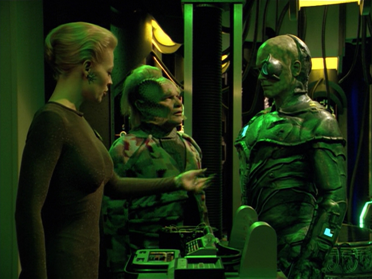 extant_StarTrek_VOY_5x02-Drone_01861.jpg