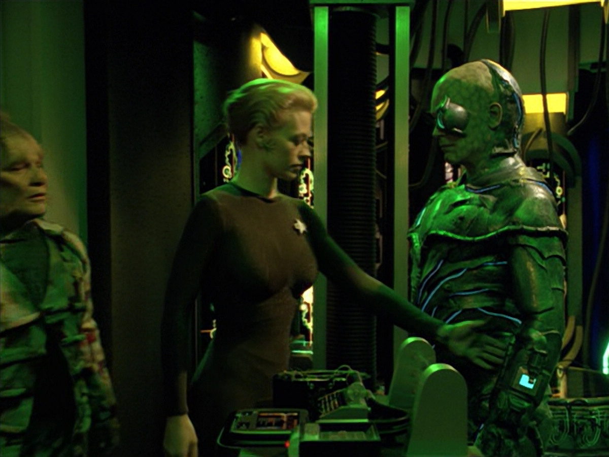 extant_StarTrek_VOY_5x02-Drone_01869.jpg