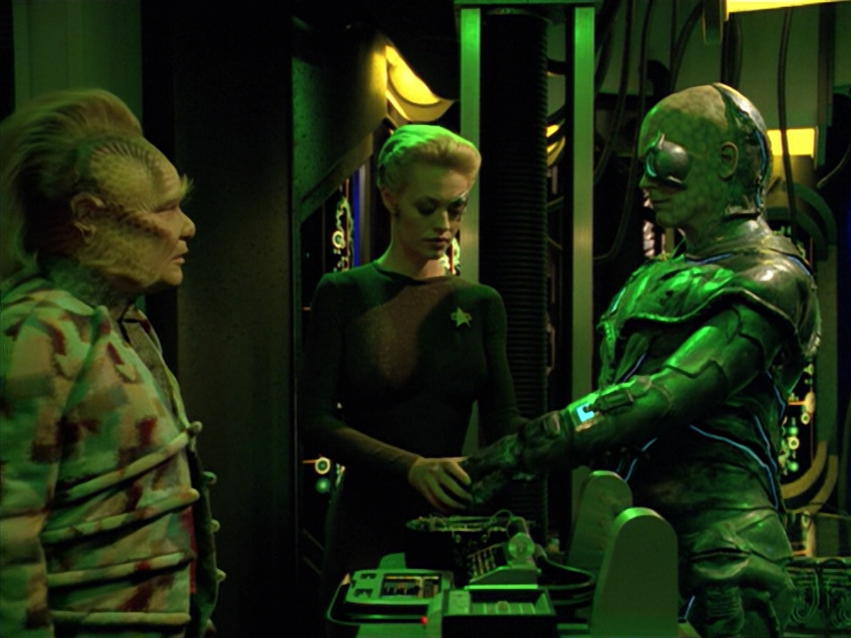 extant_StarTrek_VOY_5x02-Drone_01871.jpg