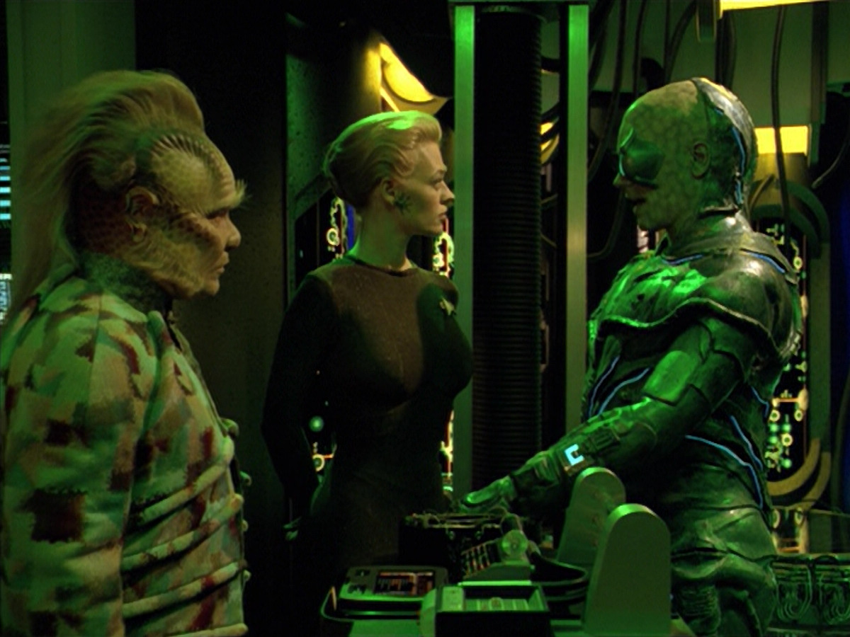 extant_StarTrek_VOY_5x02-Drone_01881.jpg