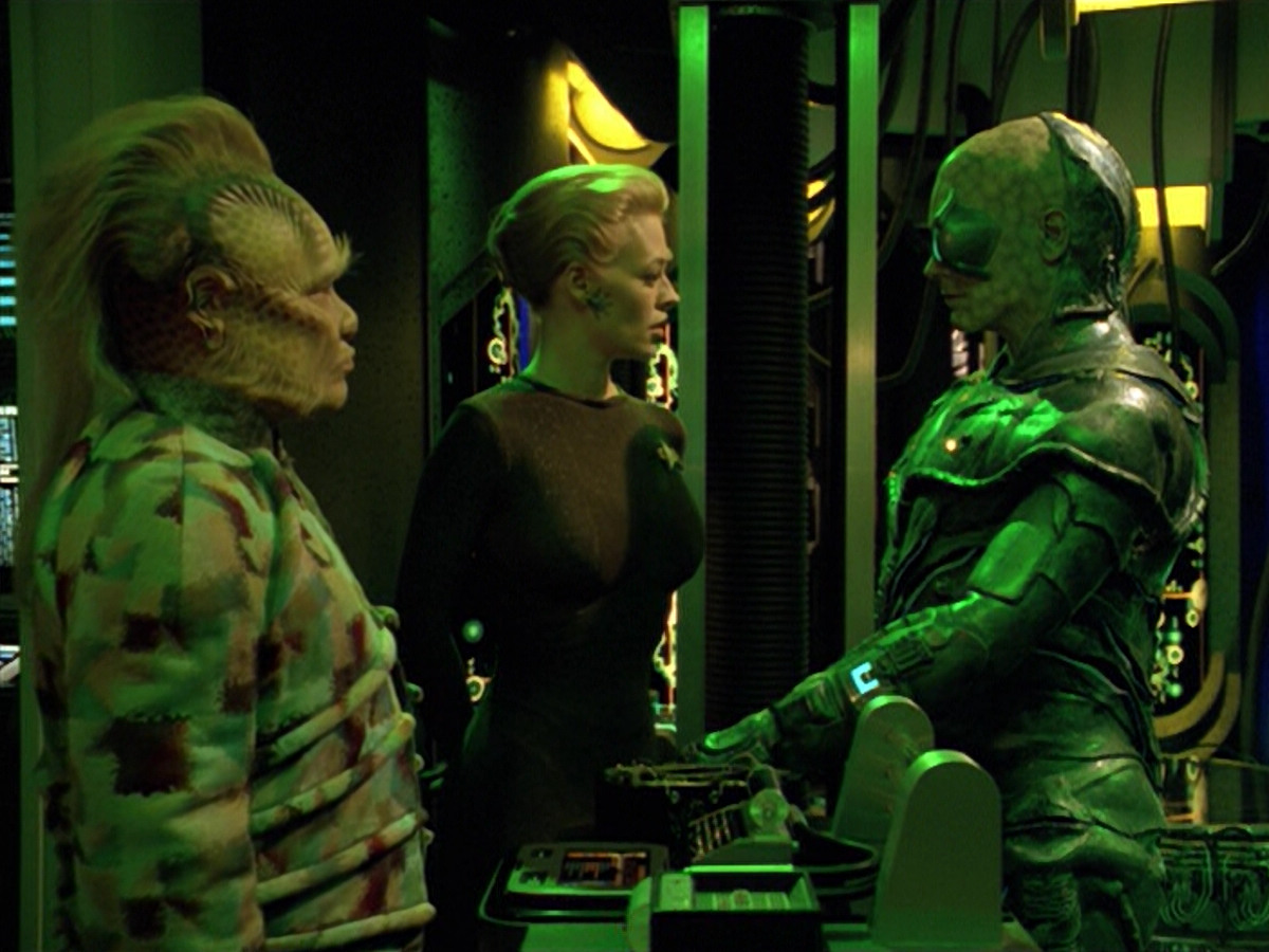 extant_StarTrek_VOY_5x02-Drone_01884.jpg