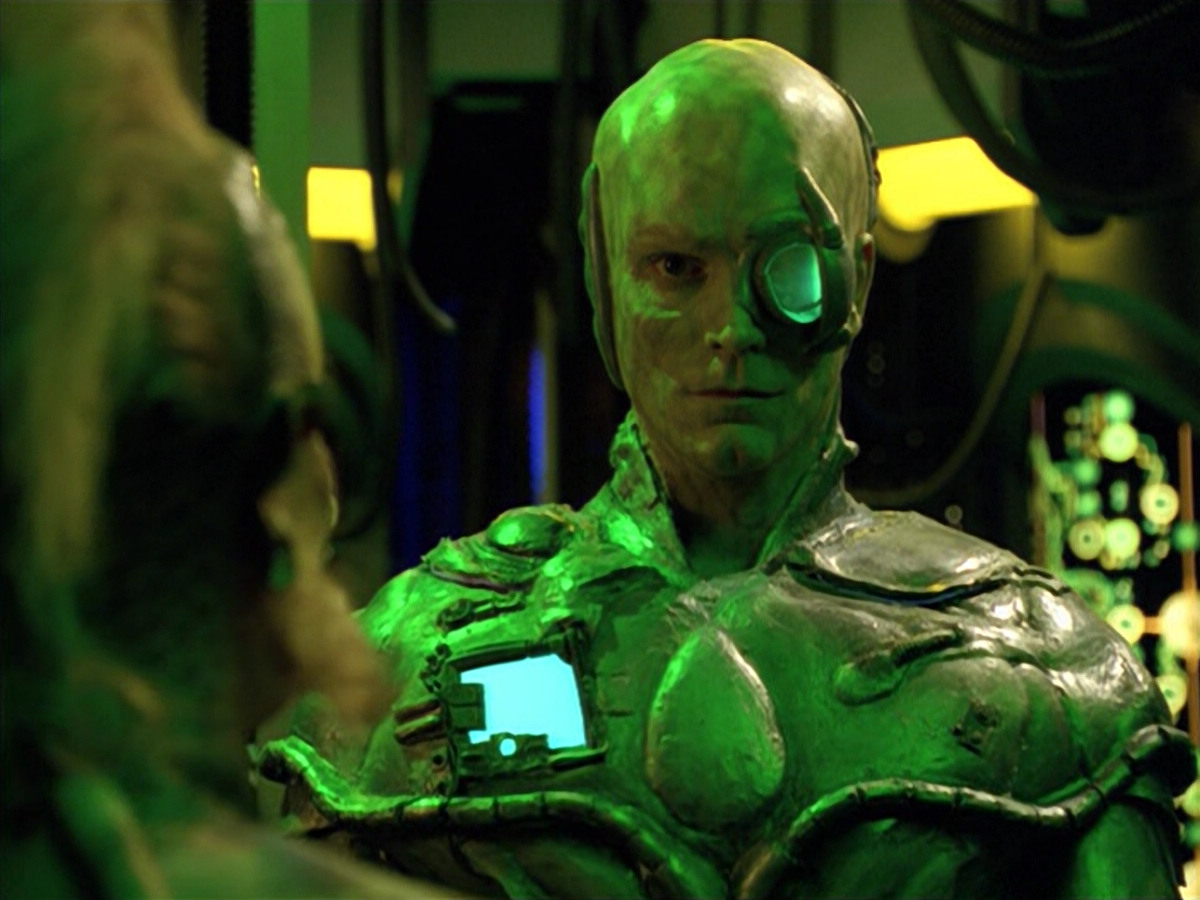 extant_StarTrek_VOY_5x02-Drone_01901.jpg