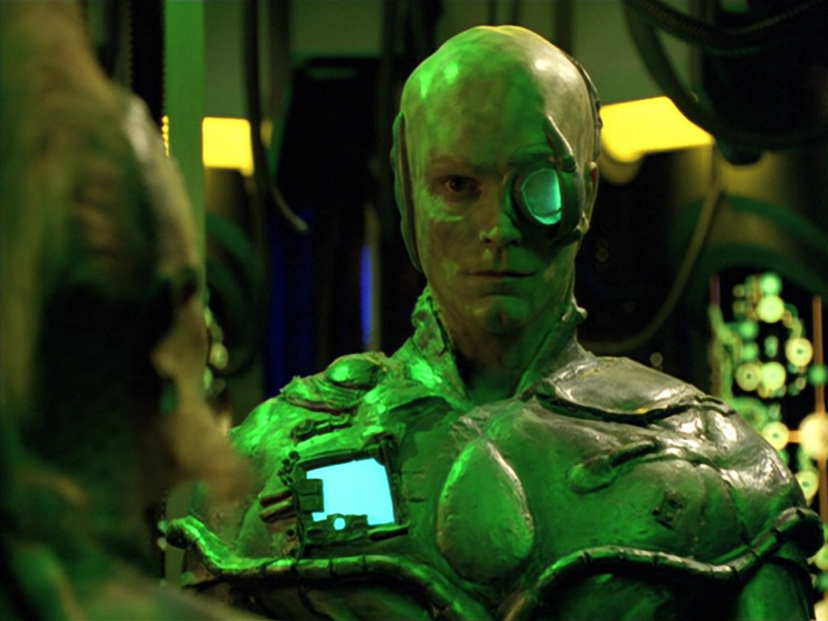 extant_StarTrek_VOY_5x02-Drone_01902.jpg
