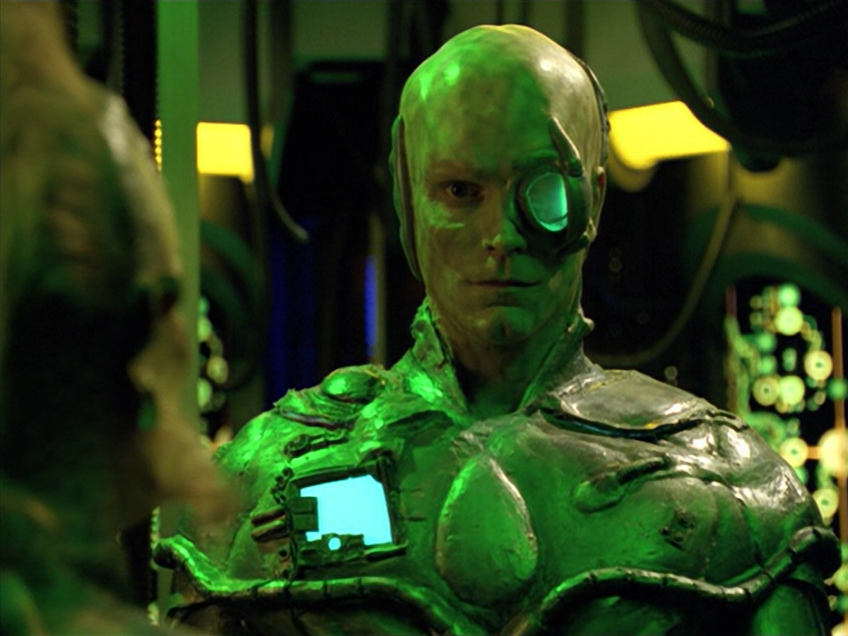 extant_StarTrek_VOY_5x02-Drone_01903.jpg