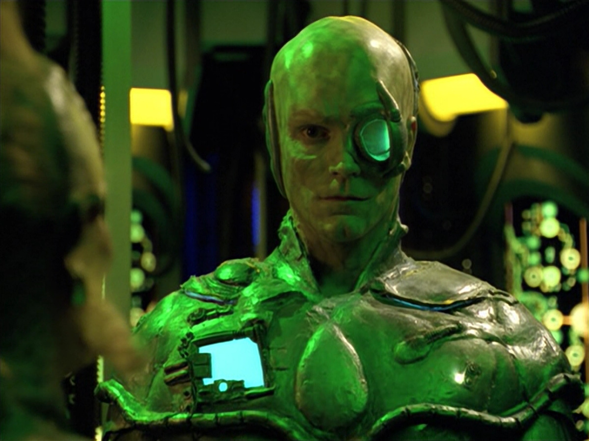 extant_StarTrek_VOY_5x02-Drone_01904.jpg