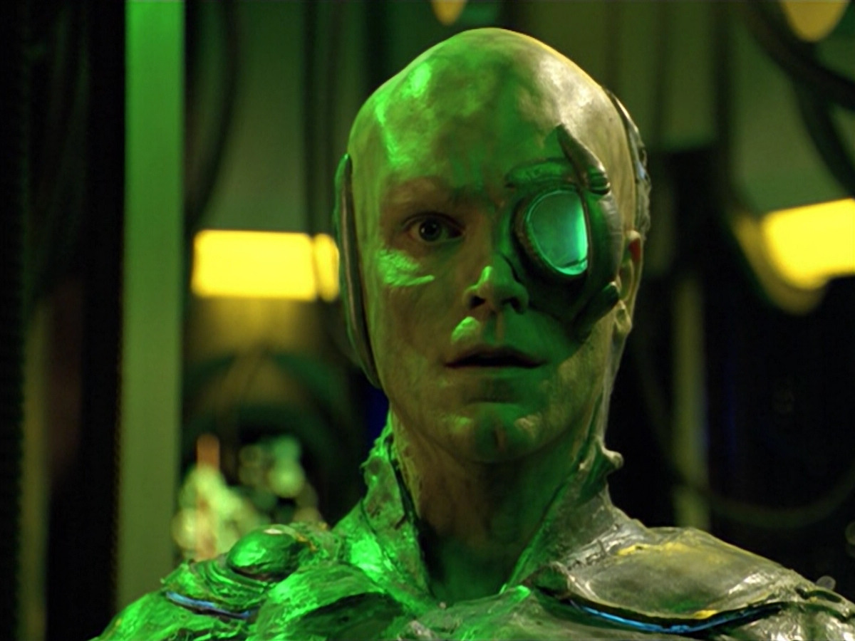 extant_StarTrek_VOY_5x02-Drone_01916.jpg