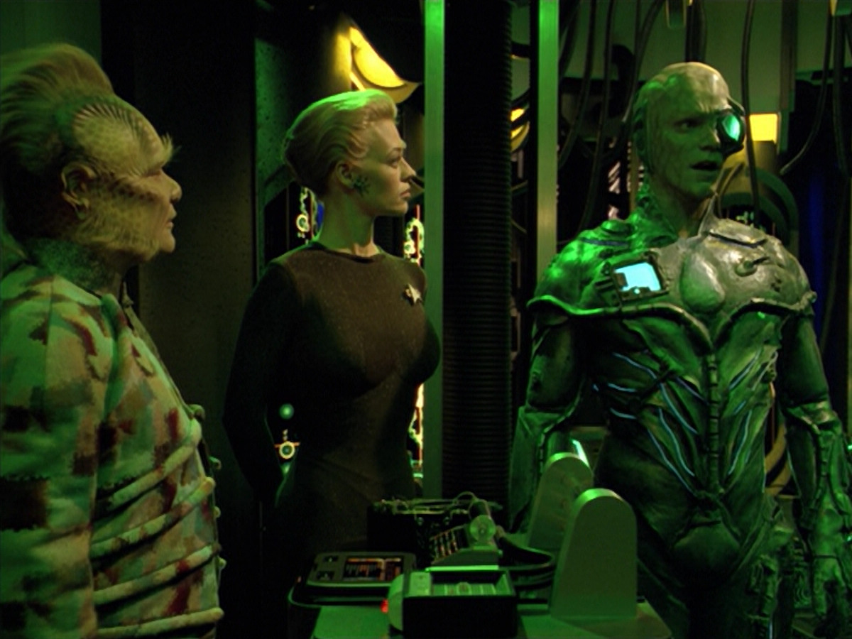 extant_StarTrek_VOY_5x02-Drone_01945.jpg