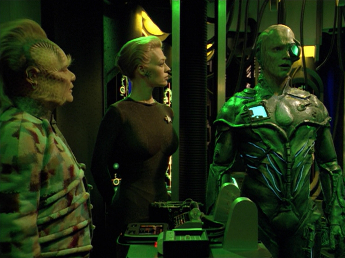 extant_StarTrek_VOY_5x02-Drone_01946.jpg