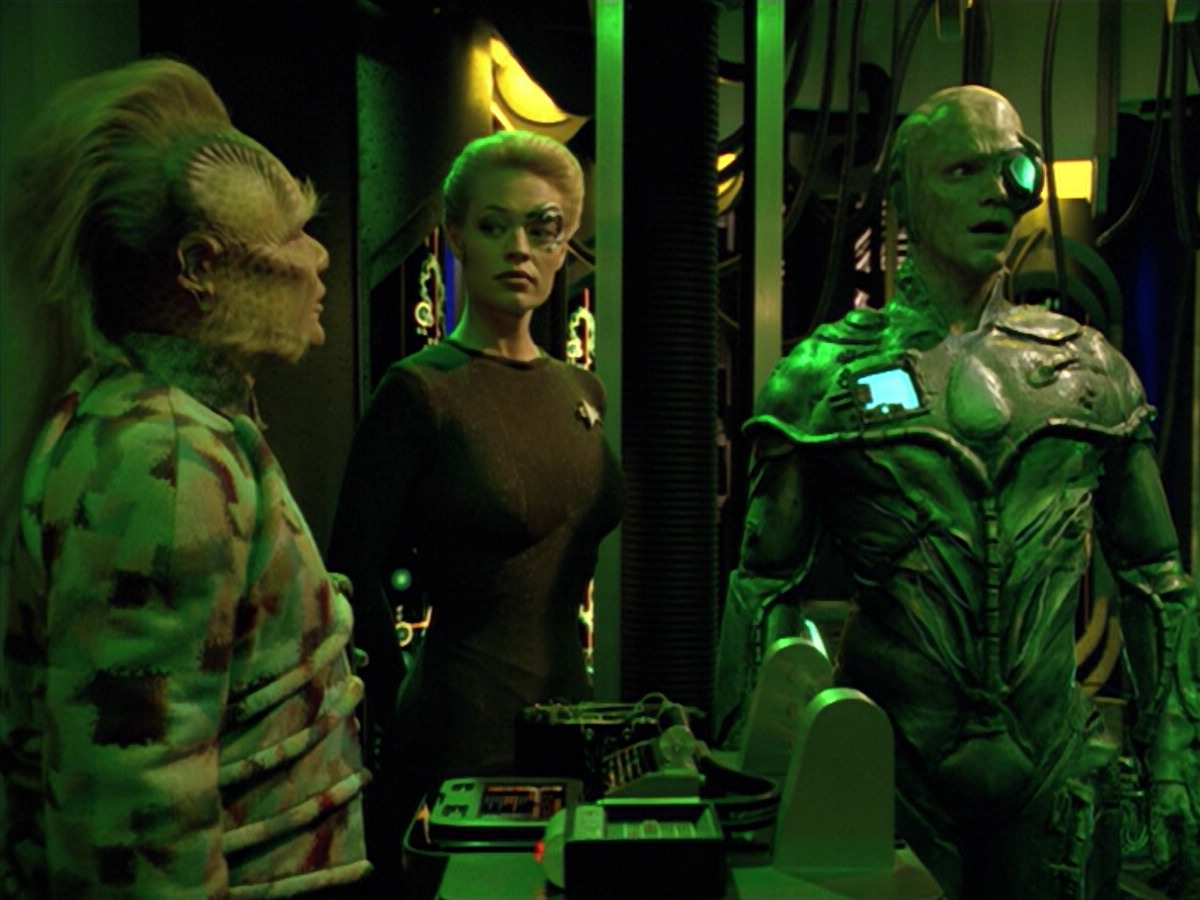 extant_StarTrek_VOY_5x02-Drone_01950.jpg