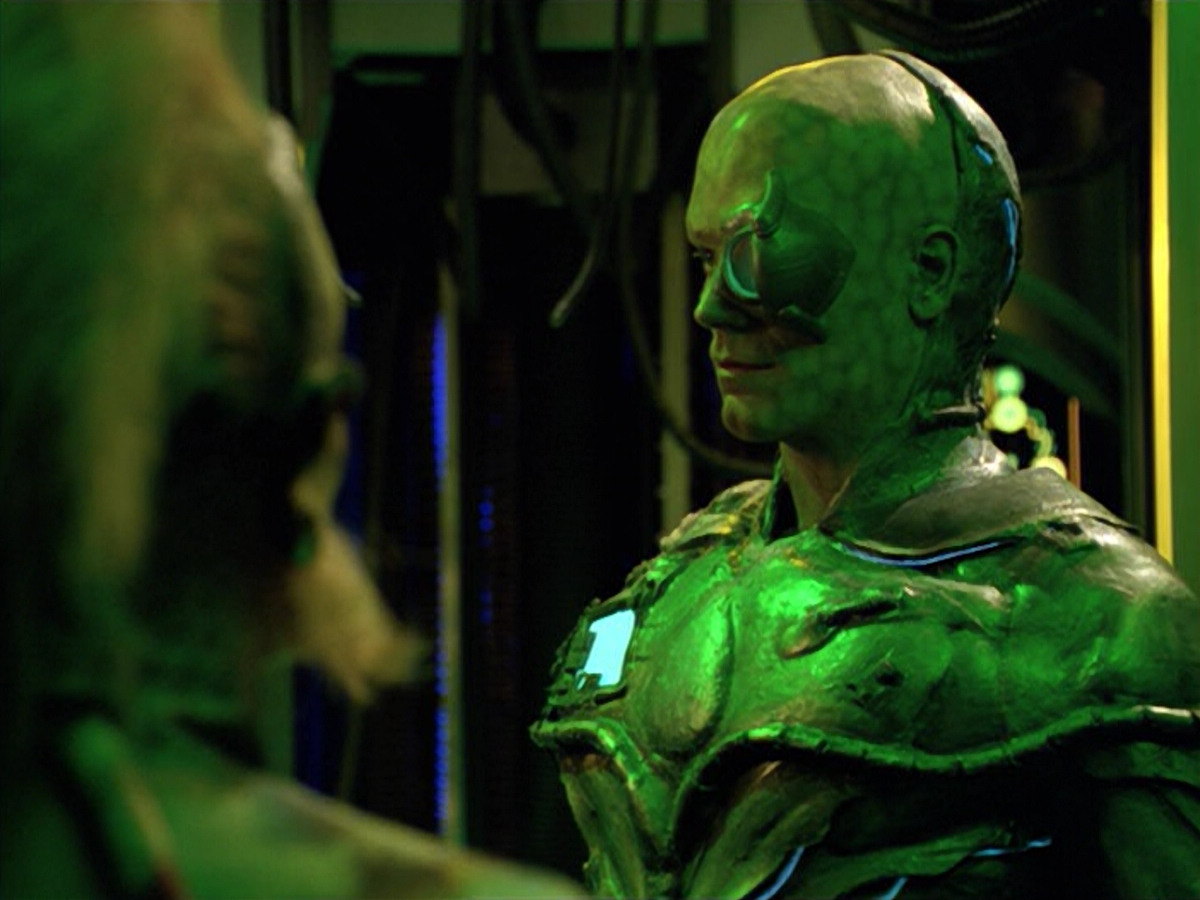 extant_StarTrek_VOY_5x02-Drone_01960.jpg