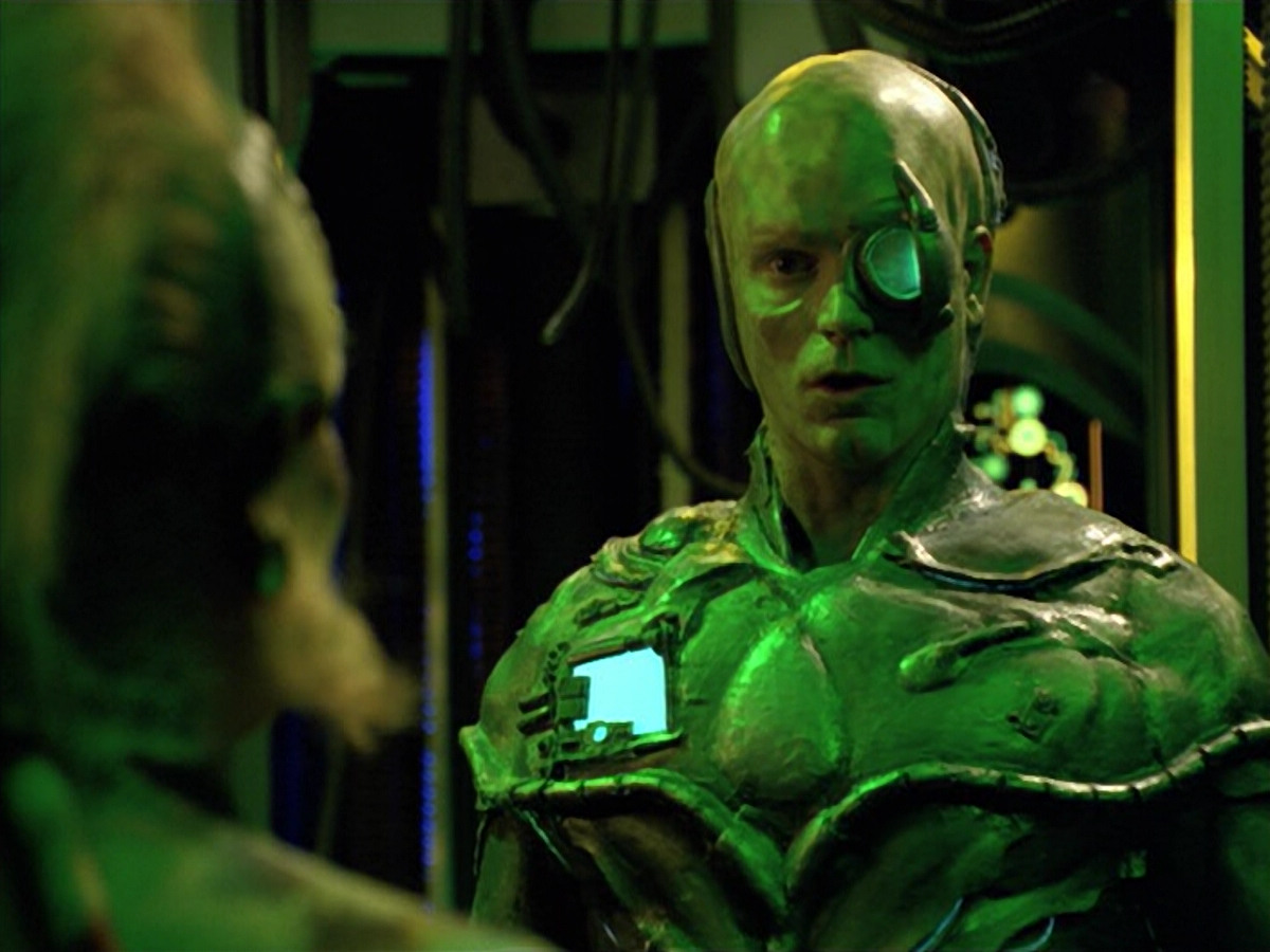 extant_StarTrek_VOY_5x02-Drone_01967.jpg