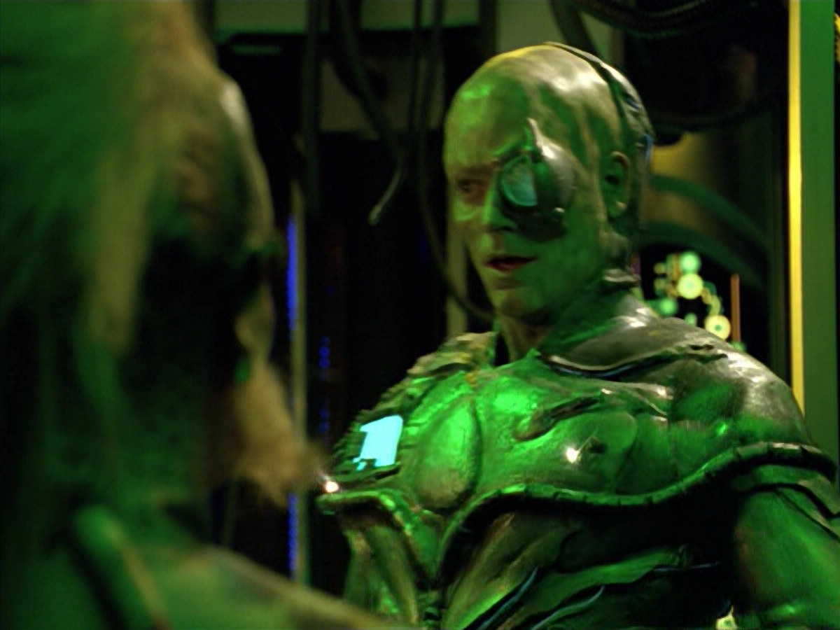 extant_StarTrek_VOY_5x02-Drone_01994.jpg