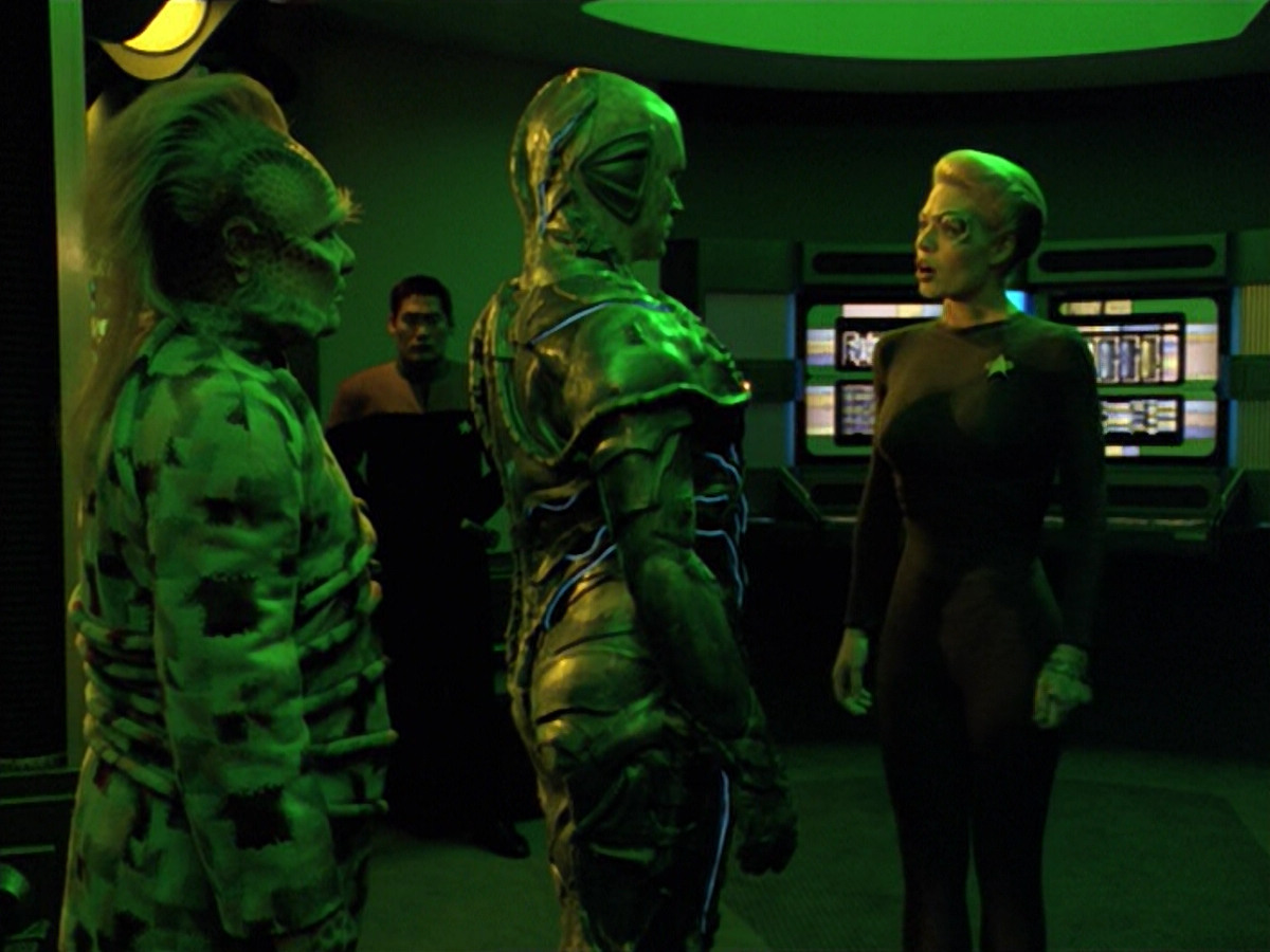 extant_StarTrek_VOY_5x02-Drone_02028.jpg