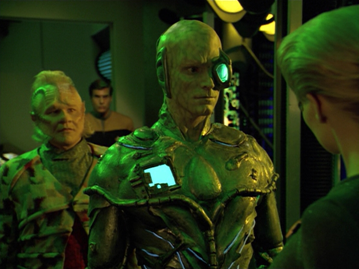 extant_StarTrek_VOY_5x02-Drone_02034.jpg