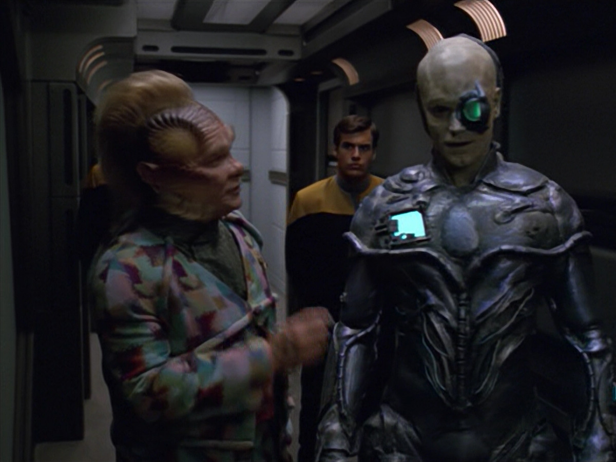 extant_StarTrek_VOY_5x02-Drone_02068.jpg
