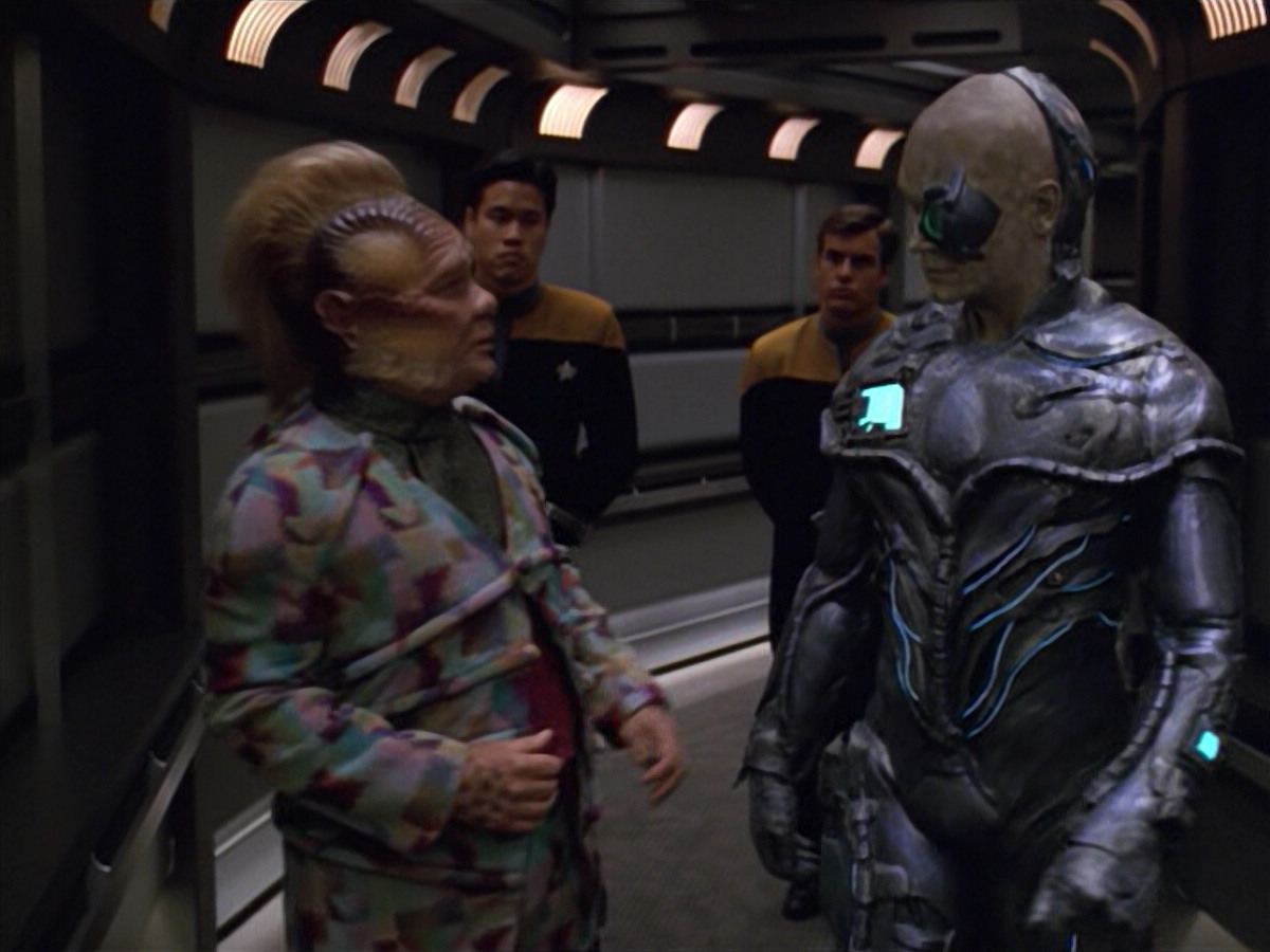 extant_StarTrek_VOY_5x02-Drone_02102.jpg