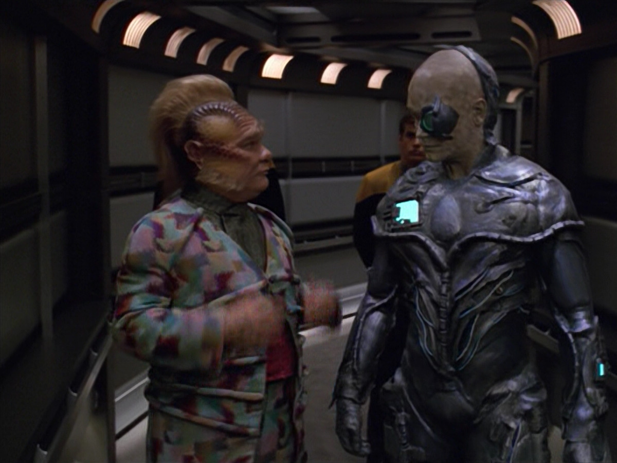 extant_StarTrek_VOY_5x02-Drone_02103.jpg