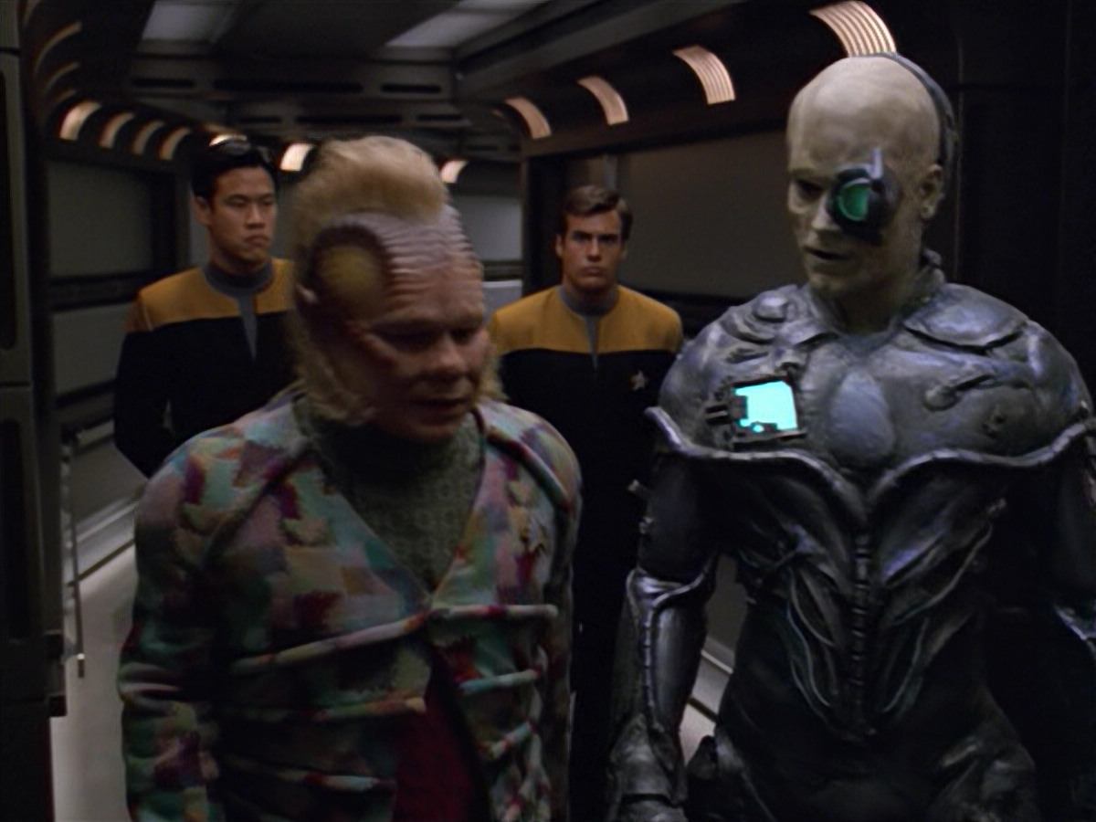 extant_StarTrek_VOY_5x02-Drone_02111.jpg
