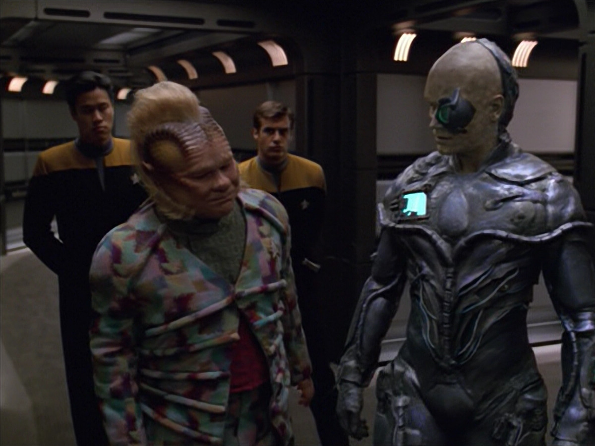 extant_StarTrek_VOY_5x02-Drone_02115.jpg