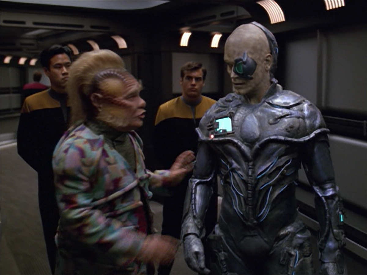 extant_StarTrek_VOY_5x02-Drone_02118.jpg